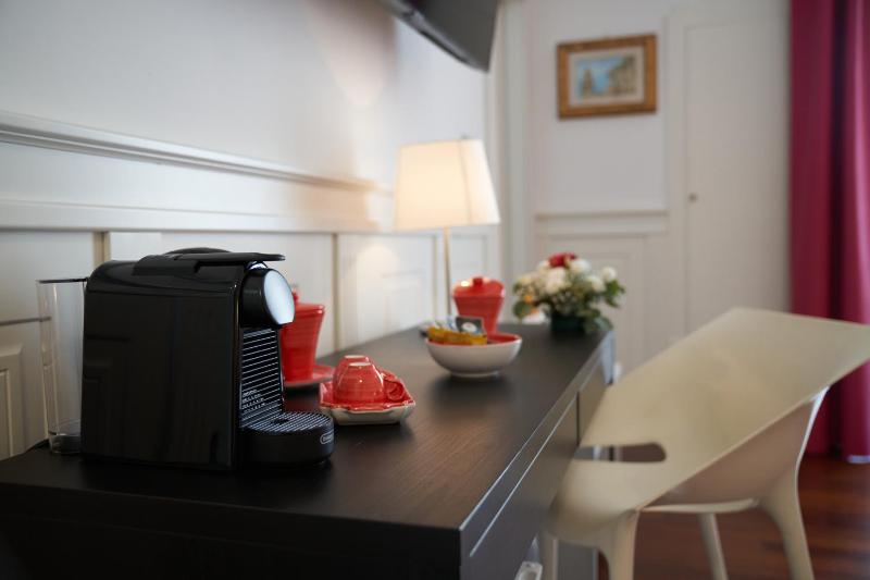 B&B Milleduecento Luxury Room - image 23