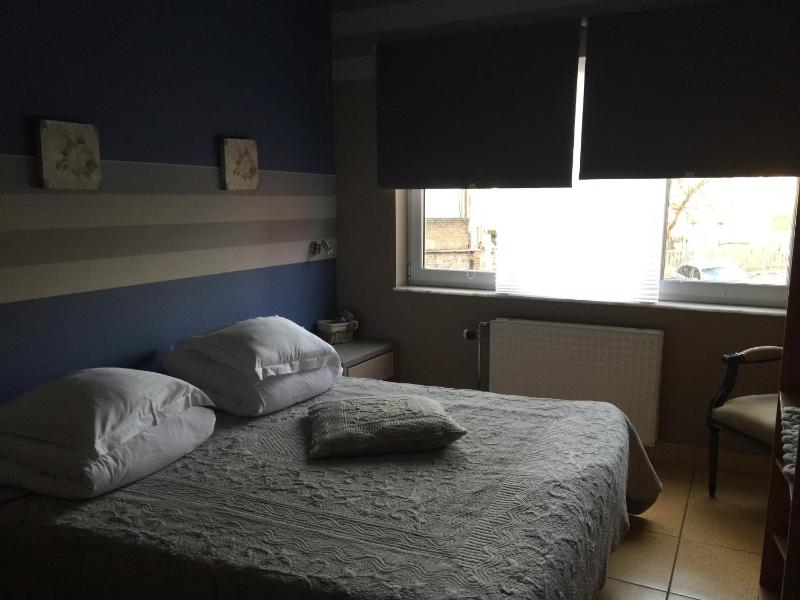 Double Room image 3