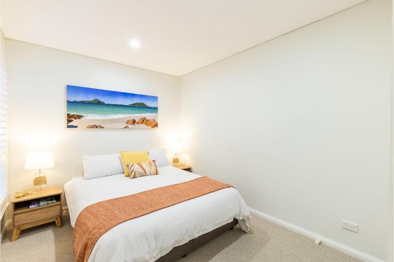 Footprints 1 6-10 Market Street - Surfside Apartments - image 24