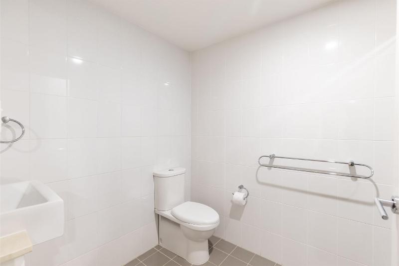 Footprints 1 6-10 Market Street - Surfside Apartments - image 38