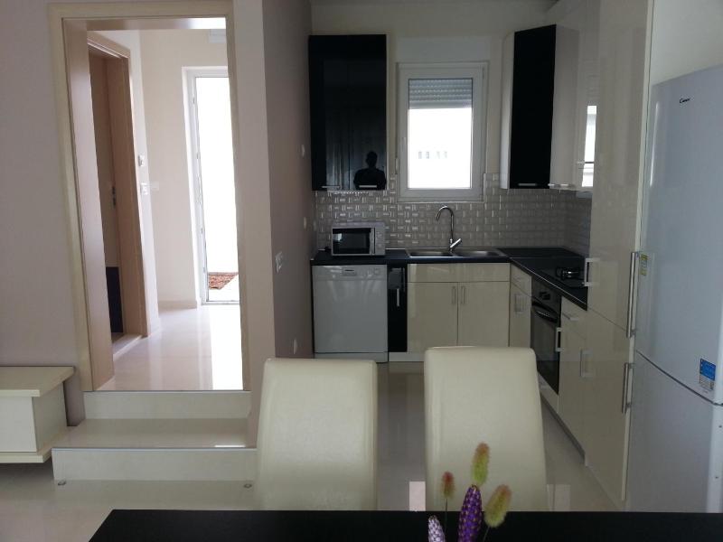 4 bedroom apartment with 3 bathrooms and private parking - Apartments Orange - image 29