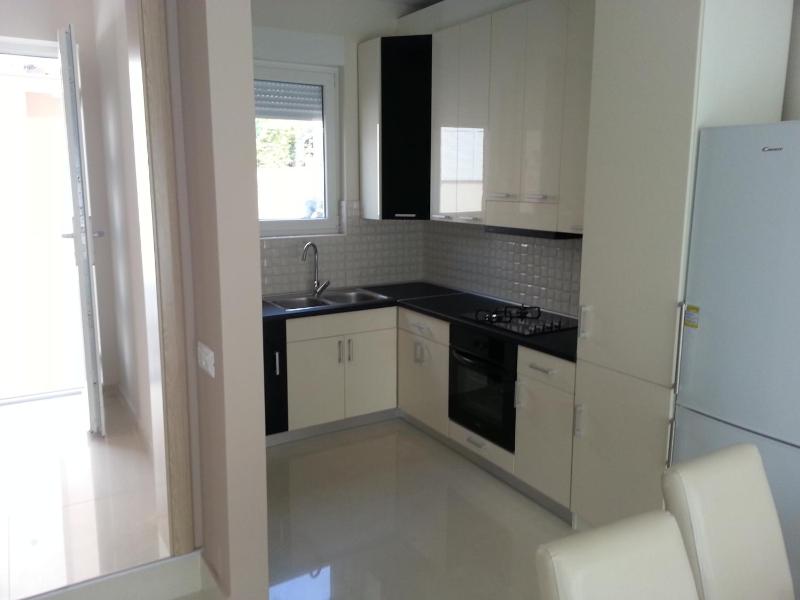 4 bedroom apartment with 3 bathrooms and private parking - Apartments Orange - image 31