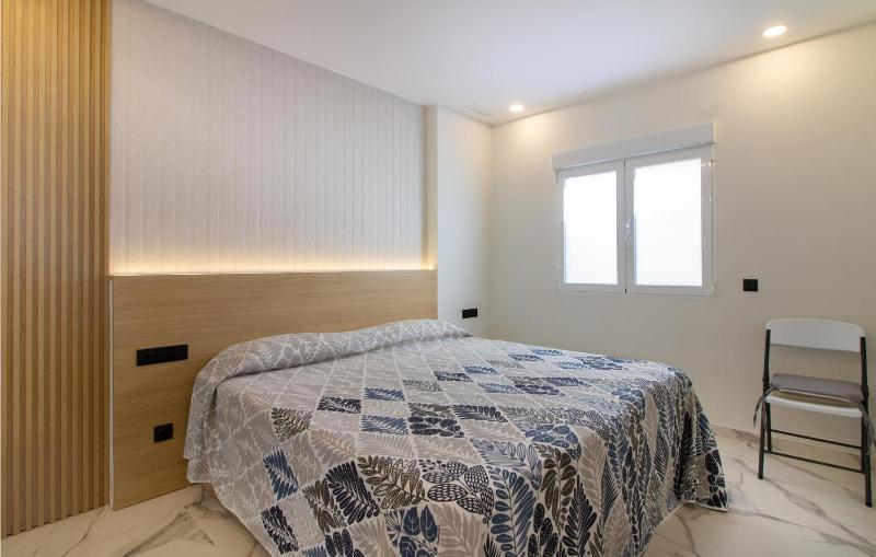 Awesome Apartment In Santa Pola With Wifi - image 20