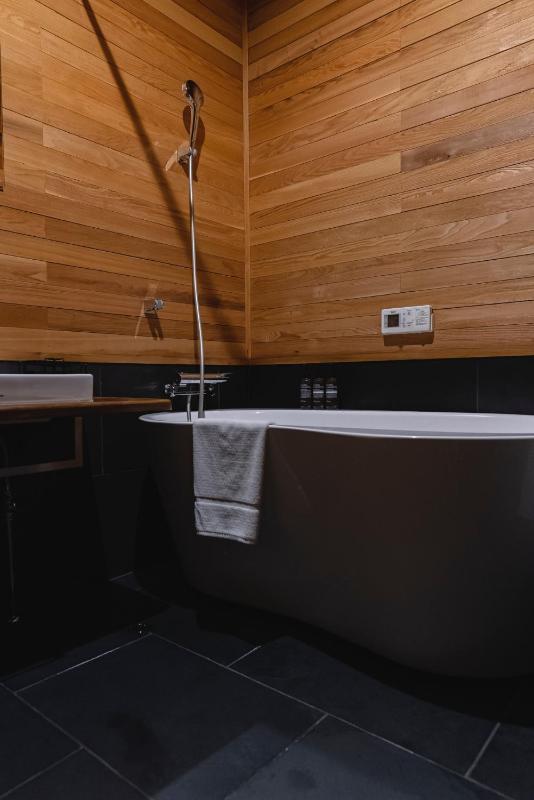 Hygge Chalet Hakuba - image 18
