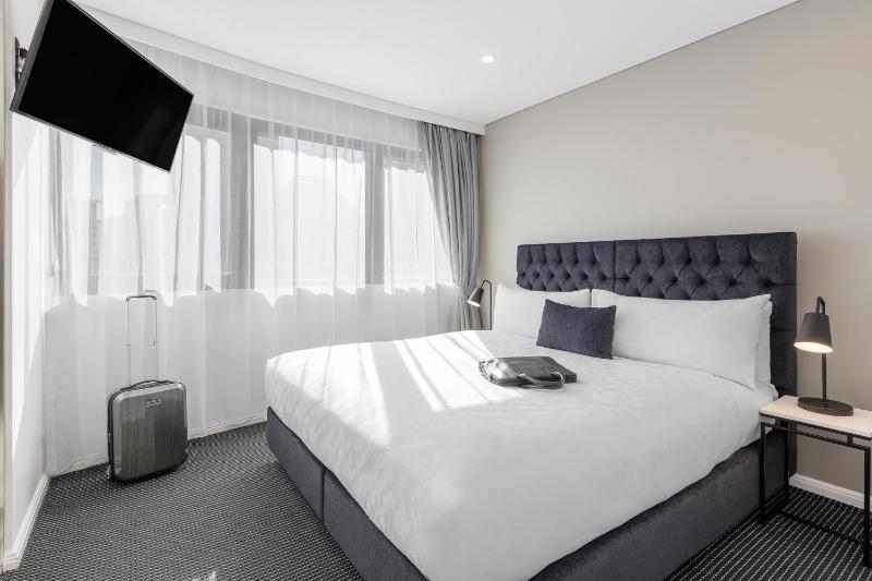 One Bedroom Suite image 3