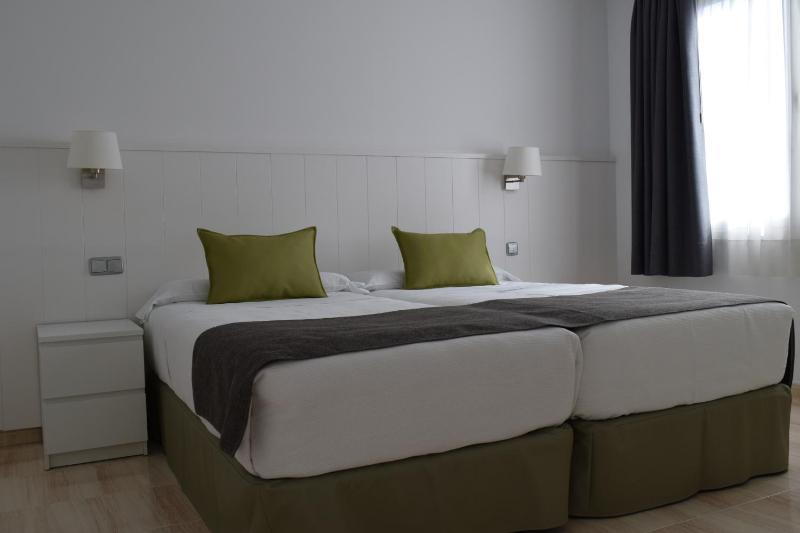 Apartamentos Hotel Parque - image 1