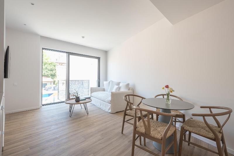 Apartment with Balcony image 2