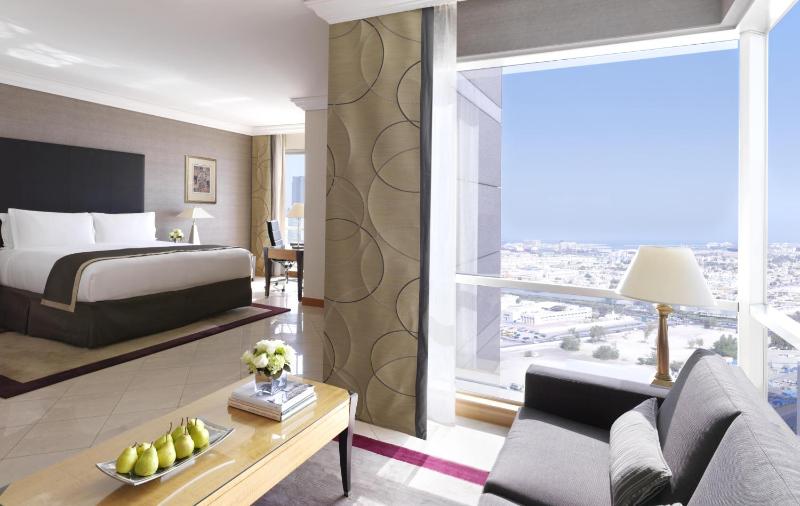 Presidential Suite (Shuttle service to Dubai Mall and to Kite Beach)