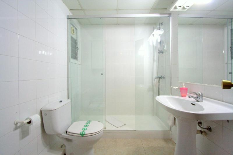 Four Bedroom Apartment image 3
