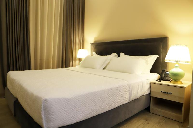 Deluxe Single Room image 1