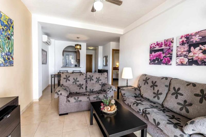 Apartamento 2 Dormitorios con vistas al Mar - image 9