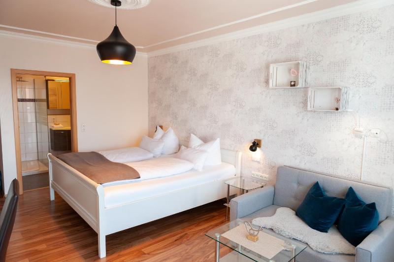 Comfort Double Room with Balcony image 3