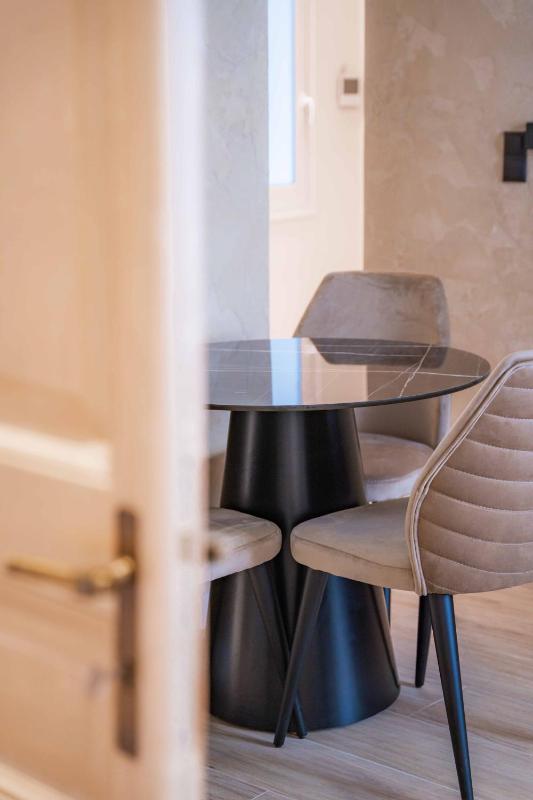 Paleo Suites - image 7