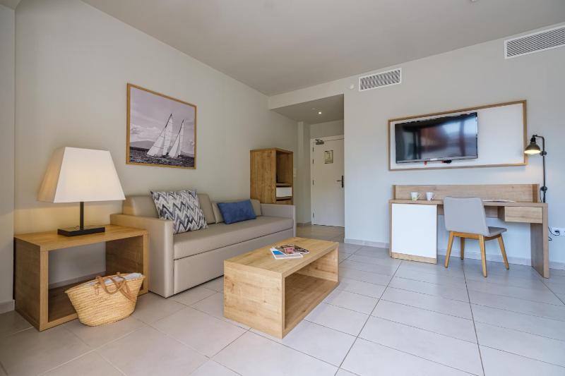 Junior Suite image 3