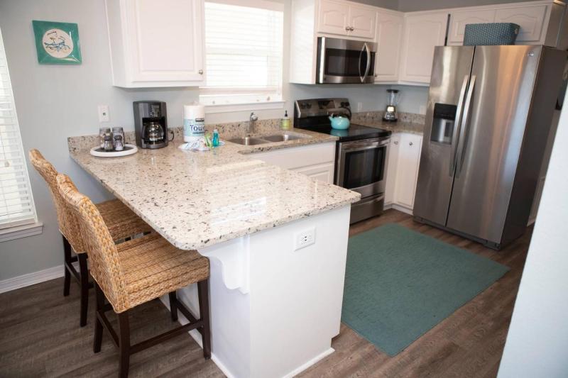 Gulf Island Condos Unit 631 - image 12