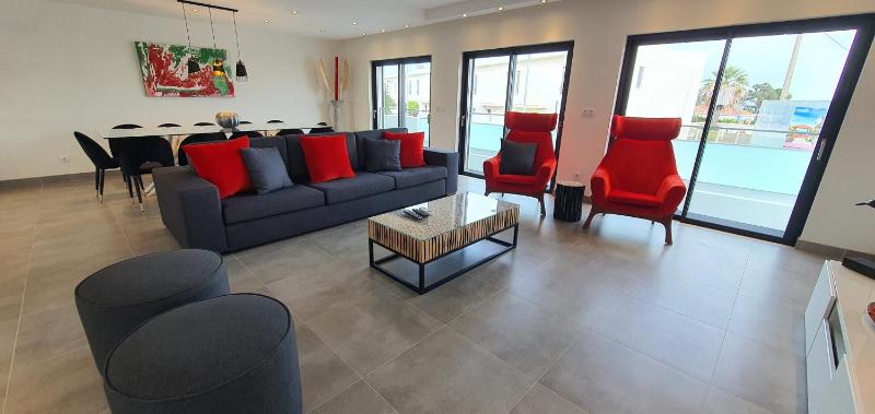Sunrise Villa by Laranjal Rentals - image 6