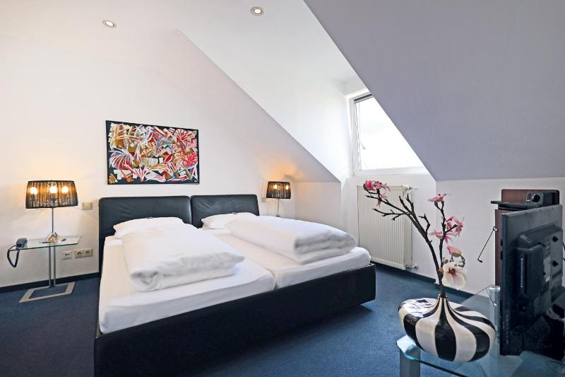 Hotel am Zoo - image 13