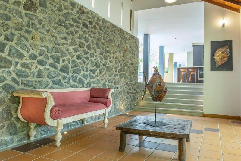 Villa Ananta - 2 Bedrooms with Pool - image 8