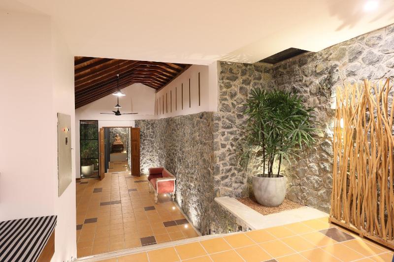 Villa Ananta - 2 Bedrooms with Pool - image 11