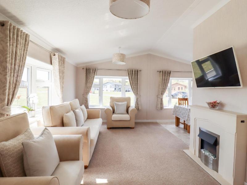 12 Bucklesham Park - image 11