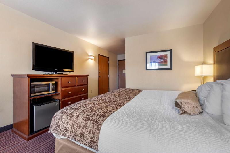 King Room - Non-Smoking image 2