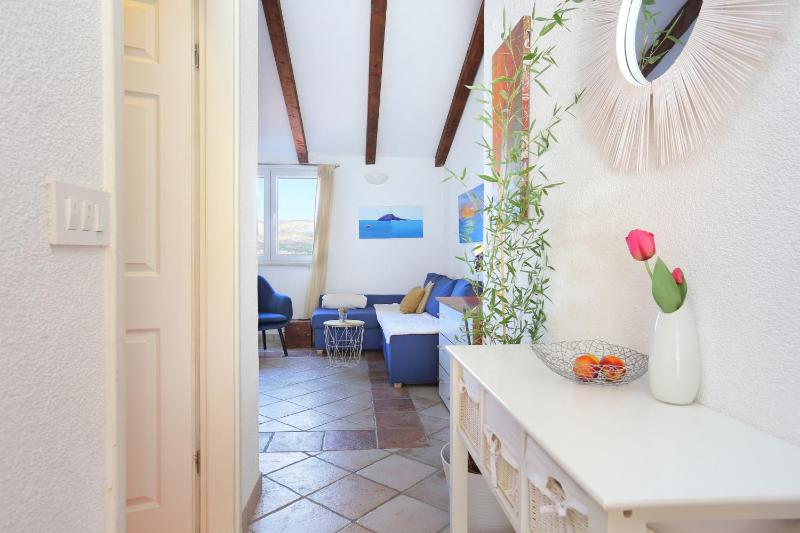 One-Bedroom Apartment with Terrace and Sea View image 2