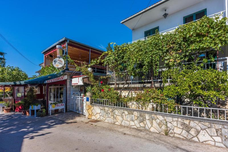Apartments with parking space Selce Crikvenica - 19455 - image 1