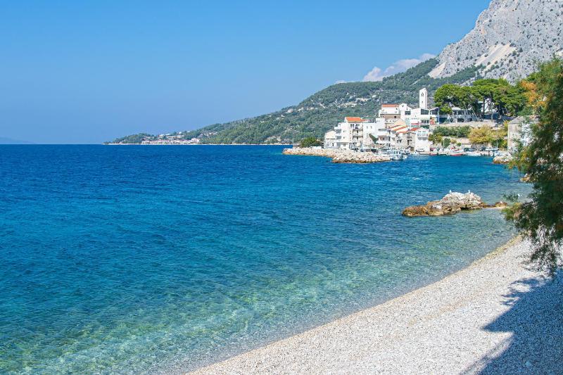 Two-Bedroom Apartment with Terrace and Sea View image 2