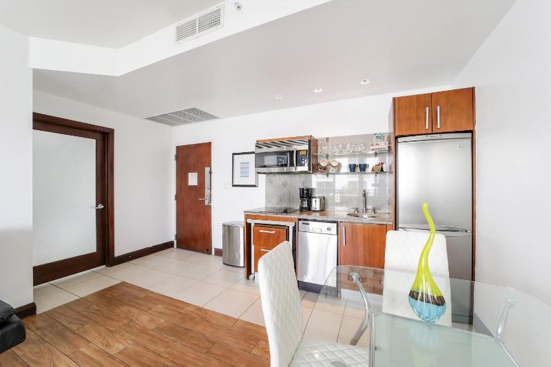 Strand Ocean Drive Suites - image 26