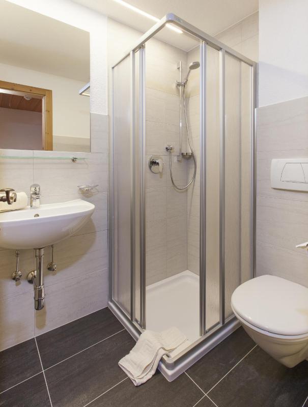 Single Room image 4
