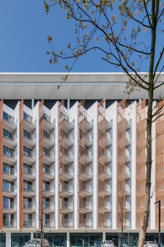 Mazowiecka Apartments Close to the Beach Access to Swimming Pool Sauna & Jacuzzi Parking by Noclegi Renters - image 44