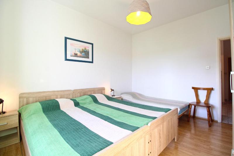 Apartment image 3