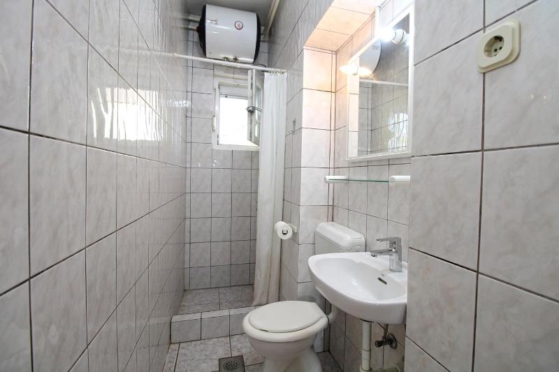 Apartment image 4