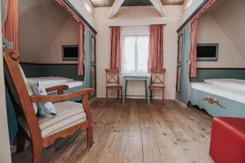 Two-Bedroom Suite image 2