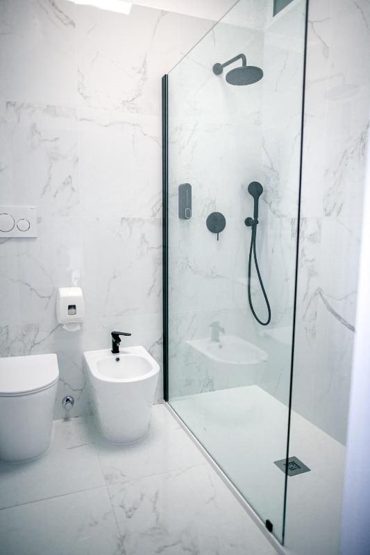 Double Room with Private Bathroom image 2