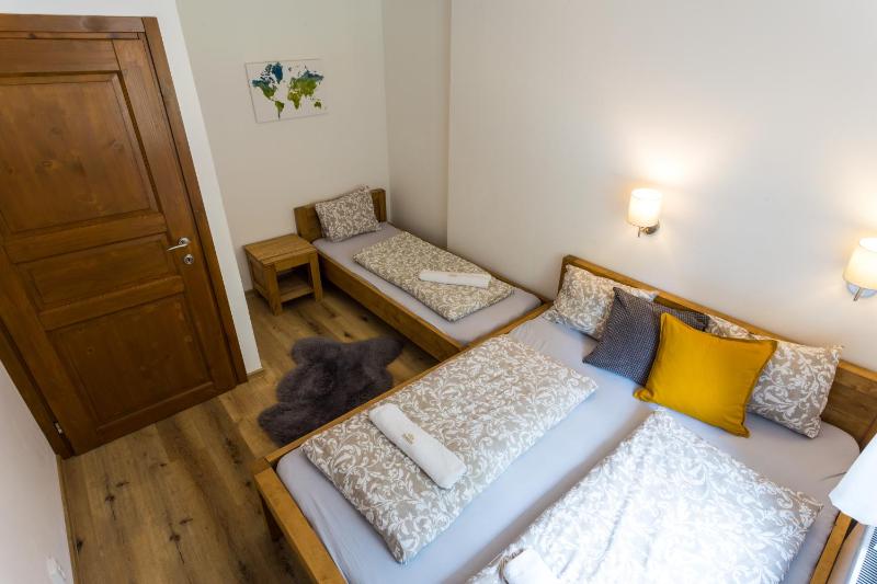 Apartment image 3