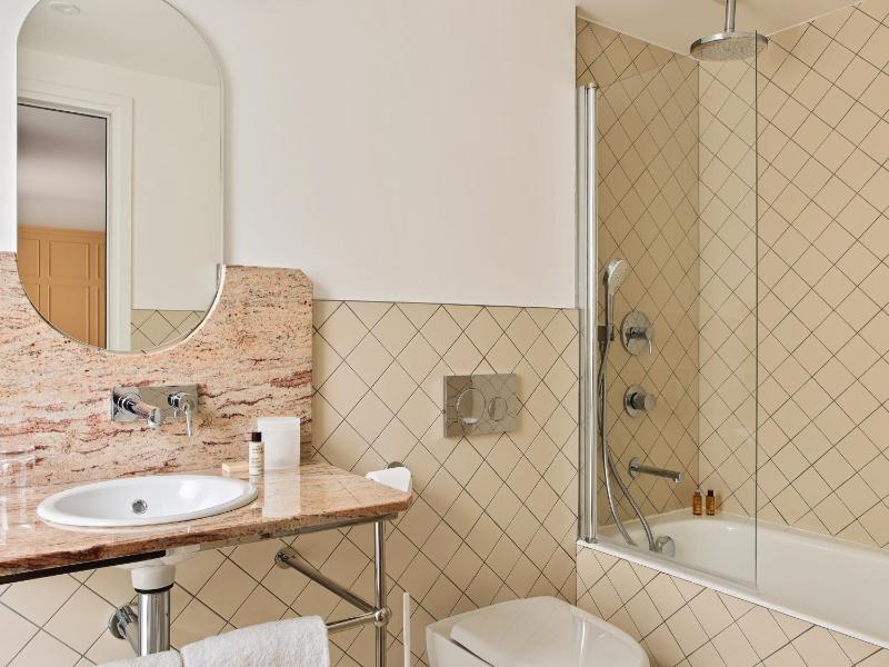 Triple Room image 2