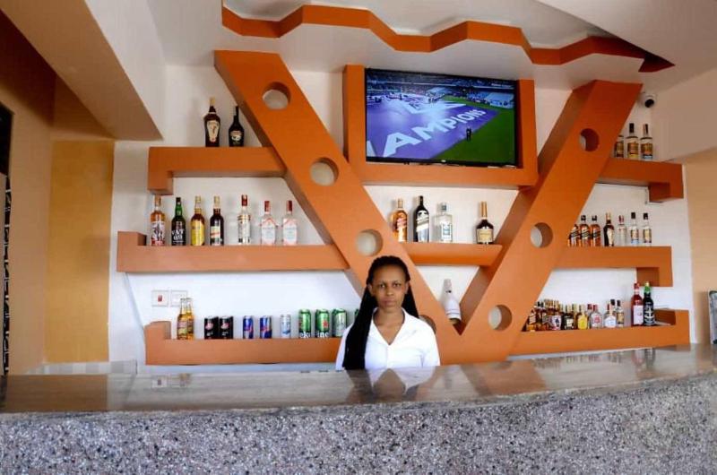 Mujjo Hotel Kajjansi - image 14
