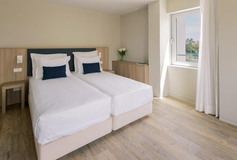 One-Bedroom Suite image 1