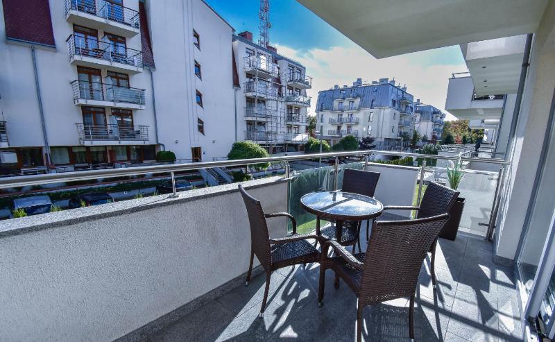 Apartamenty na Wyspie - Stella Baltic - Parking - image 5