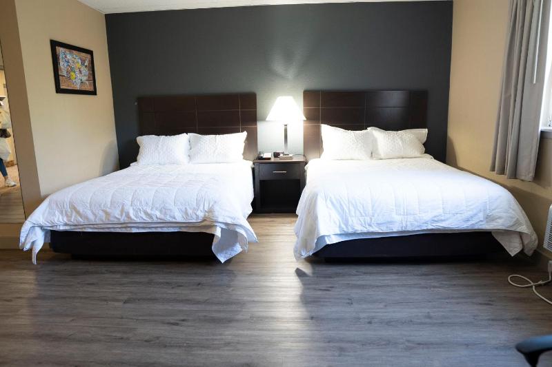 Large Double Room image 2