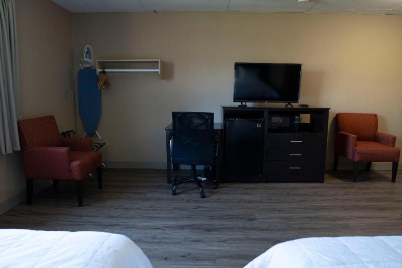 Large Double Room image 3
