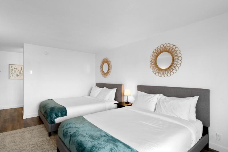 Queen Room image 3