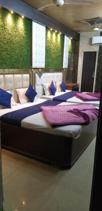 Standard Quadruple Room image 1