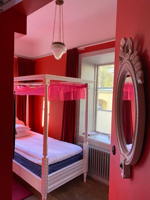 Standard Single Room image 2