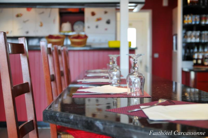 Fasthotel Carcassonne - image 14