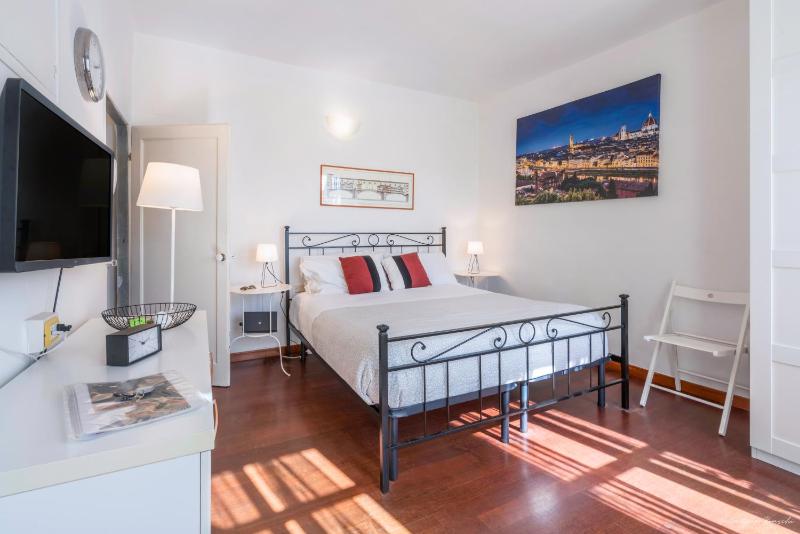 Apartment image 4