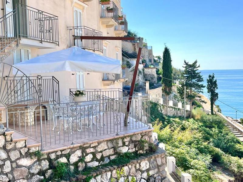 Two-Bedroom Apartment with Terrace and Sea View image 1
