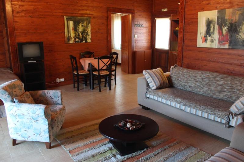 Superior Quadruple Room image 4