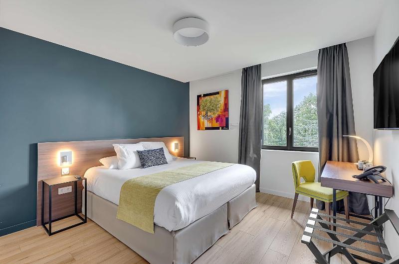 Superior King Room image 1